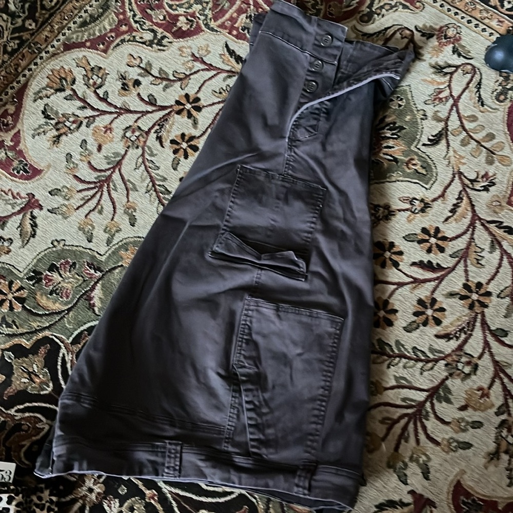 Plus Size 22 Brown Capris - Picture 2 of 6